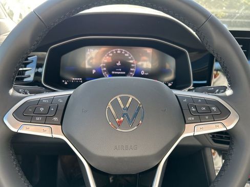 New 2026 Volkswagen Jetta SE FWD image 19