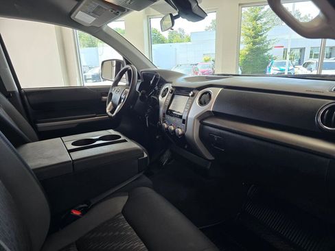 Used 2018 Toyota Tundra SR5 AWD/4WD image 43