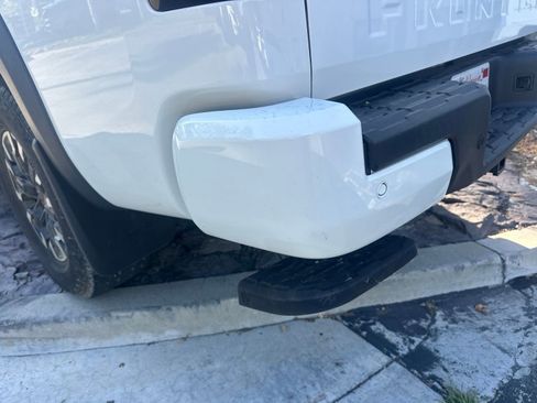 Used 2023 Nissan Frontier Pro-X w/ Technology Package RWD image 9