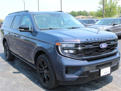 New 2027 Ford Expedition Max Platinum AWD/4WD image 7