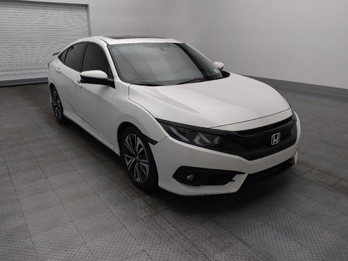 Used 2018 Honda Civic EX-T image 13