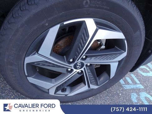 Used 2023 Hyundai Tucson Limited AWD/4WD image 12