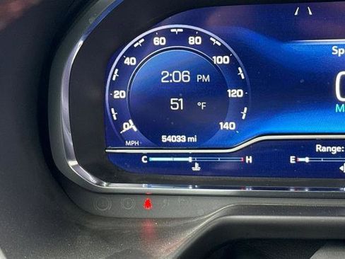 Used 2024 Chevrolet Suburban RST RWD image 40
