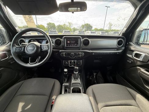 Used 2023 Jeep Wrangler Unlimited AWD/4WD image 26