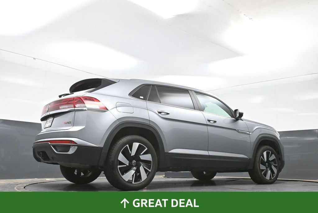 Used 2025 Volkswagen Atlas Cross Sport SE FWD image 52