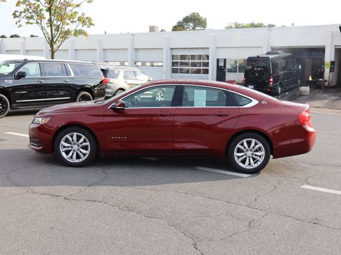 Used 2017 Chevrolet Impala LT w/ Convenience Package FWD image 18