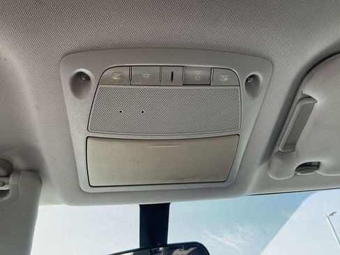 Used 2017 Nissan Pathfinder S image 16