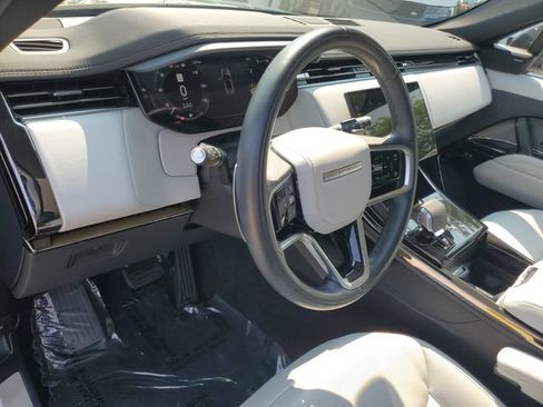 Certified 2024 Land Rover Range Rover Sport SE AWD/4WD image 17