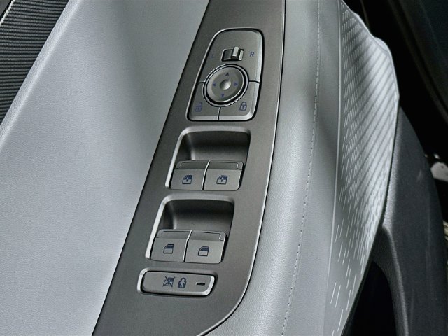 Used 2025 Hyundai Palisade SEL FWD image 10