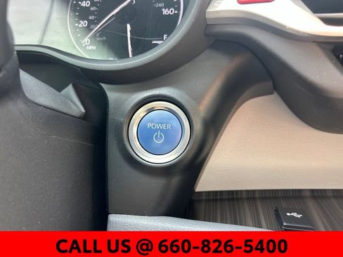 Used 2024 Toyota Sienna Limited AWD/4WD image 31