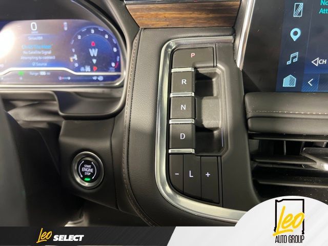 Used 2024 Chevrolet Tahoe High Country w/ Advanced Technology Package AWD/4WD image 24