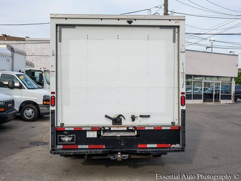 Used 2022 GMC Savana 3500 Extended w/ Power Convenience Package RWD image 5