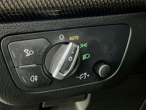 Used 2022 Audi SQ5 Premium Plus w/ Premium Plus Package image 10