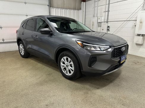Certified 2024 Ford Escape Active image 3