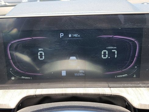 Used 2024 Kia Telluride EX w/ EX Captain's Chair Package AWD/4WD image 41