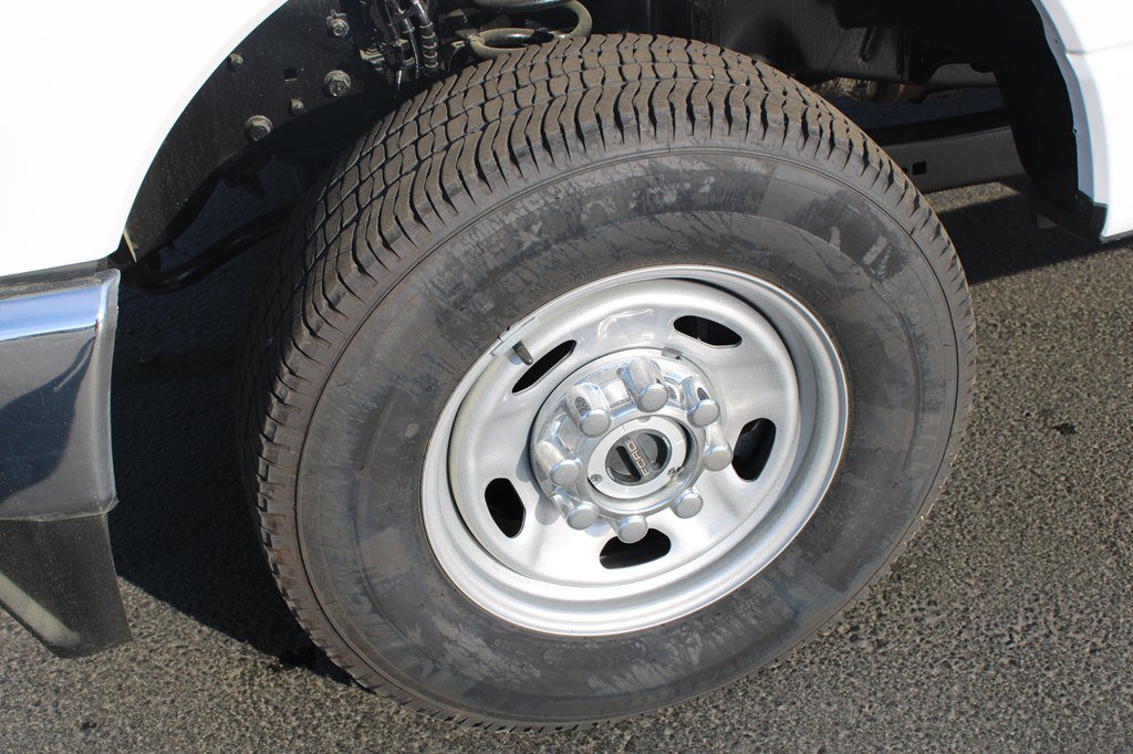 Used 2024 Ford F250 XL w/ XL Chrome Package AWD/4WD image 32