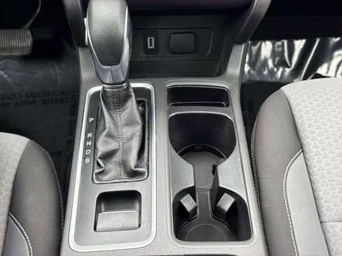 Used 2018 Ford Escape SE FWD image 14