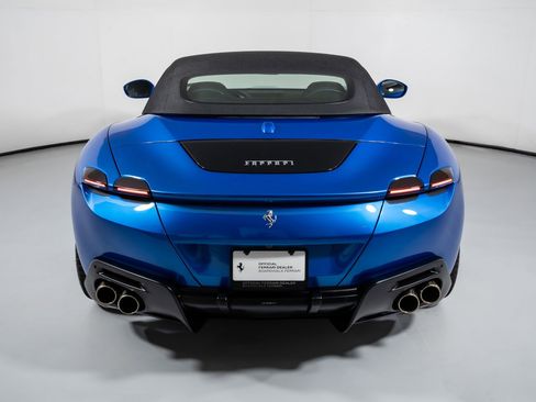 Used 2025 Ferrari Roma Spider image 15