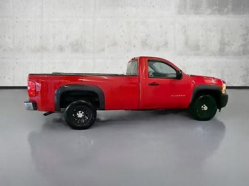 Used 2013 Chevrolet Silverado 1500 W/T image 4