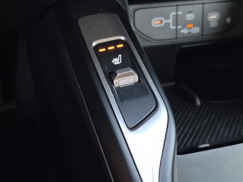 Used 2025 Kia Sorento EX w/ Panoramic Sunroof Package FWD image 32