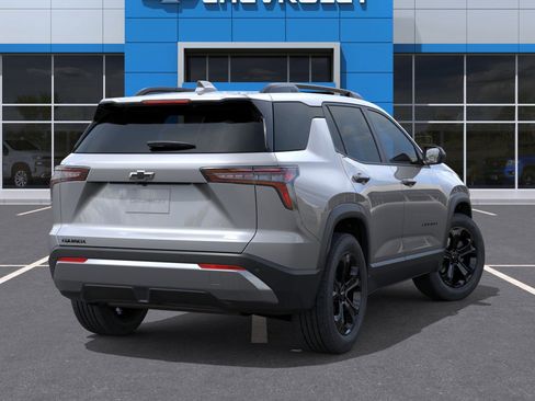 New 2026 Chevrolet Equinox LT w/ Midnight Edition FWD image 4