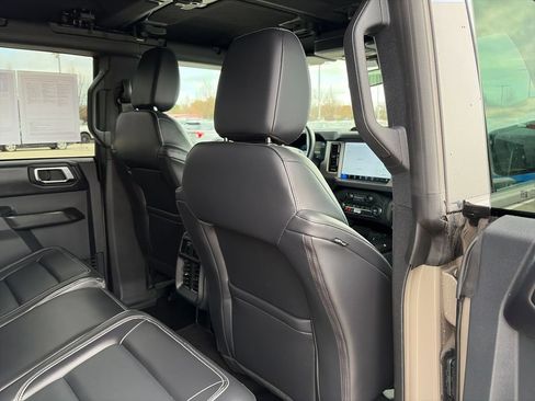 Used 2025 Ford Bronco Outer Banks AWD/4WD image 33