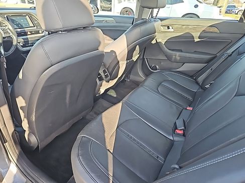 Used 2018 Hyundai Sonata Limited image 36