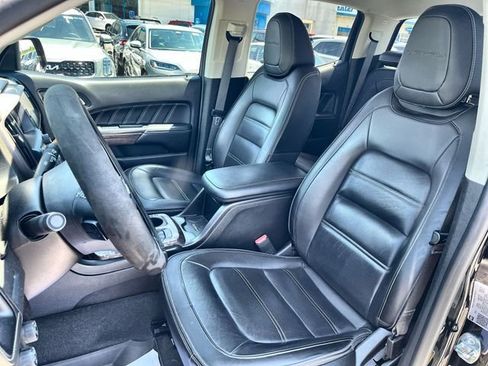 Used 2022 GMC Canyon Denali w/ Denali Black Edition Package AWD/4WD image 15