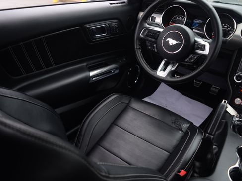 Used 2015 Ford Mustang GT Premium w/ Equipment Group 401A image 2