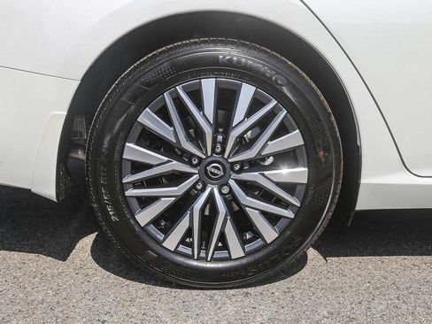 New 2026 Nissan Altima 2.5 SV FWD image 10