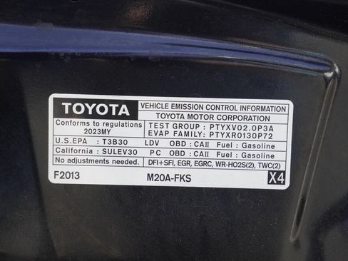 Used 2023 Toyota Corolla LE FWD image 29