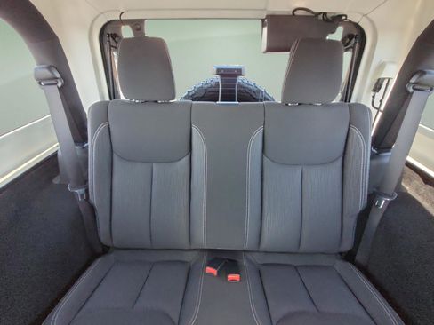 Used 2017 Jeep Wrangler Sahara w/ Dual Top Group image 17