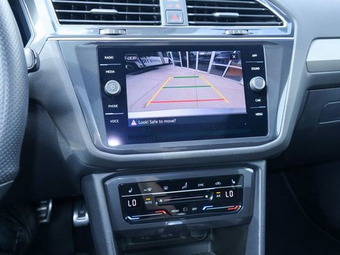 Used 2023 Volkswagen Tiguan SE R-Line image 26