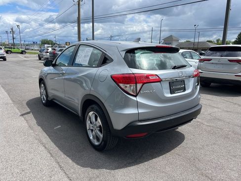 Used 2021 Honda HR-V LX image 3