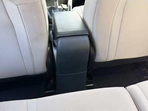 Used 2022 Ford EcoSport S AWD/4WD image 25