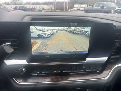 Used 2023 GMC Sierra 1500 Elevation image 18