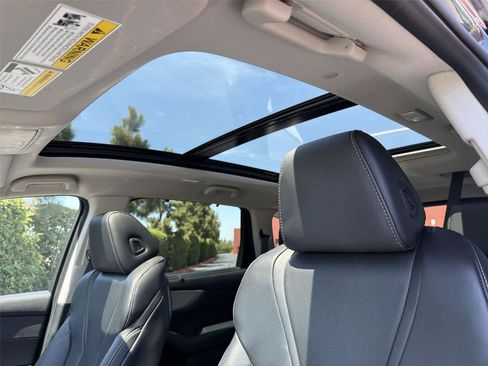 Certified 2023 Acura MDX w/ Technology Package FWD image 41
