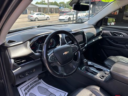 Used 2018 Chevrolet Traverse Premier w/ Redline Edition AWD/4WD image 16