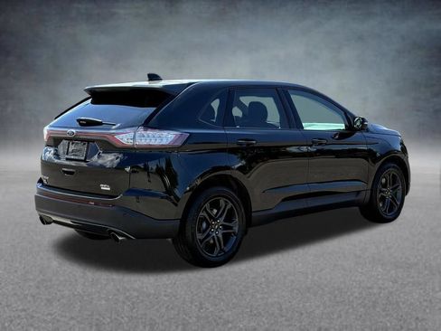Used 2018 Ford Edge SEL w/ Equipment Group 201A AWD/4WD image 5