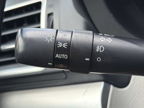 Used 2016 Subaru Forester 2.5i Limited w/ Popular Package #2 AWD/4WD image 18