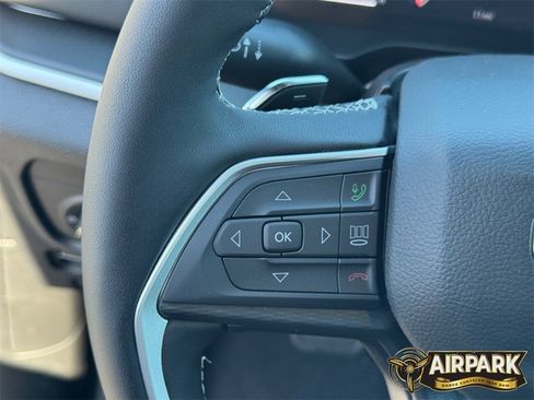 New 2025 Jeep Grand Cherokee Laredo image 23