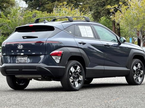 Used 2025 Hyundai Kona SEL AWD/4WD image 3