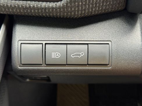 Used 2024 Toyota bZ4X FWD image 17