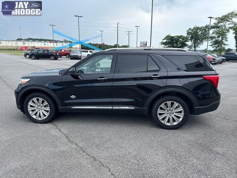 Used 2022 Ford Explorer King Ranch AWD/4WD image 3