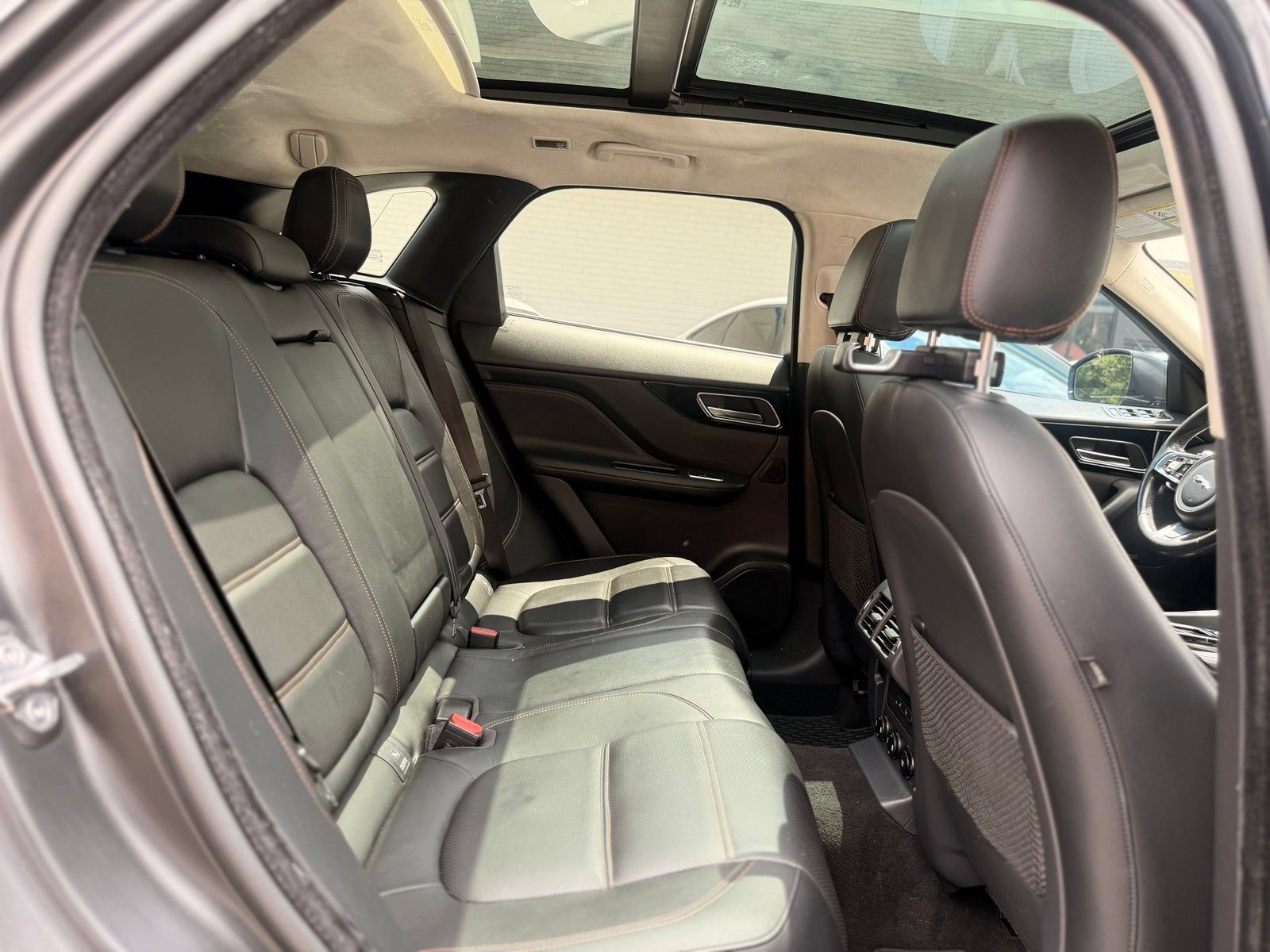 Used 2019 Jaguar F-PACE Prestige AWD/4WD image 19