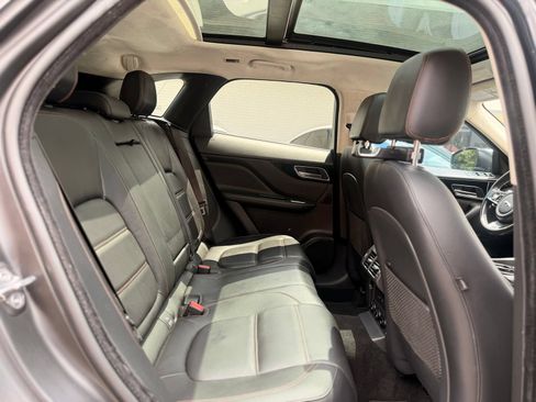 Used 2019 Jaguar F-PACE Prestige AWD/4WD image 19