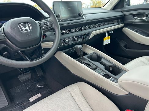 New 2025 Honda Accord SE image 11