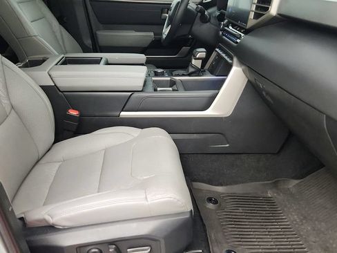 Used 2024 Toyota Tundra Limited AWD/4WD image 35