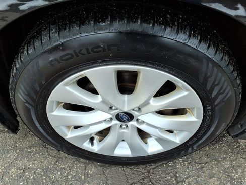 Used 2017 Subaru Legacy 2.5i Premium image 9