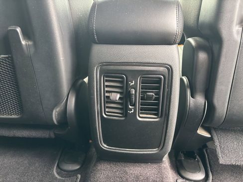 Used 2018 Dodge Durango SXT w/ Quick Order Package 2BB image 49